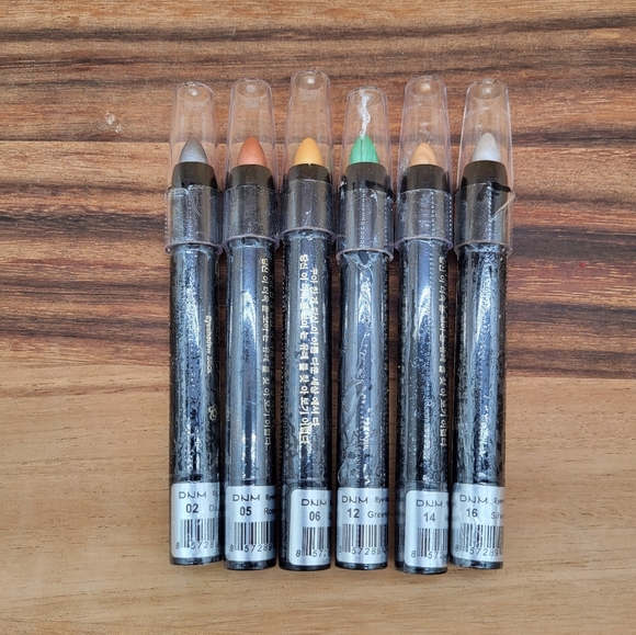 DNM 6-piece Eyeshadow Stick Set - Black, Rose, Gold, Green, Silver, New, Sealed - Picture 4 of 4